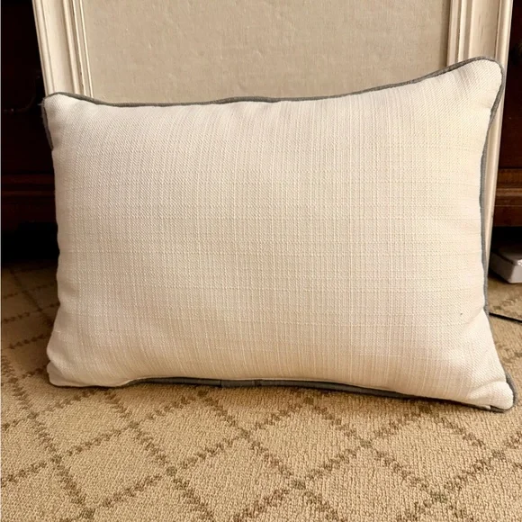 Fairfield rectangular stuffed bed couch pillow cushion NWOT - Picture 3 of 9